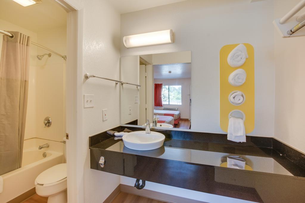Motel 6-Columbus, Oh - West ภายนอก รูปภาพ