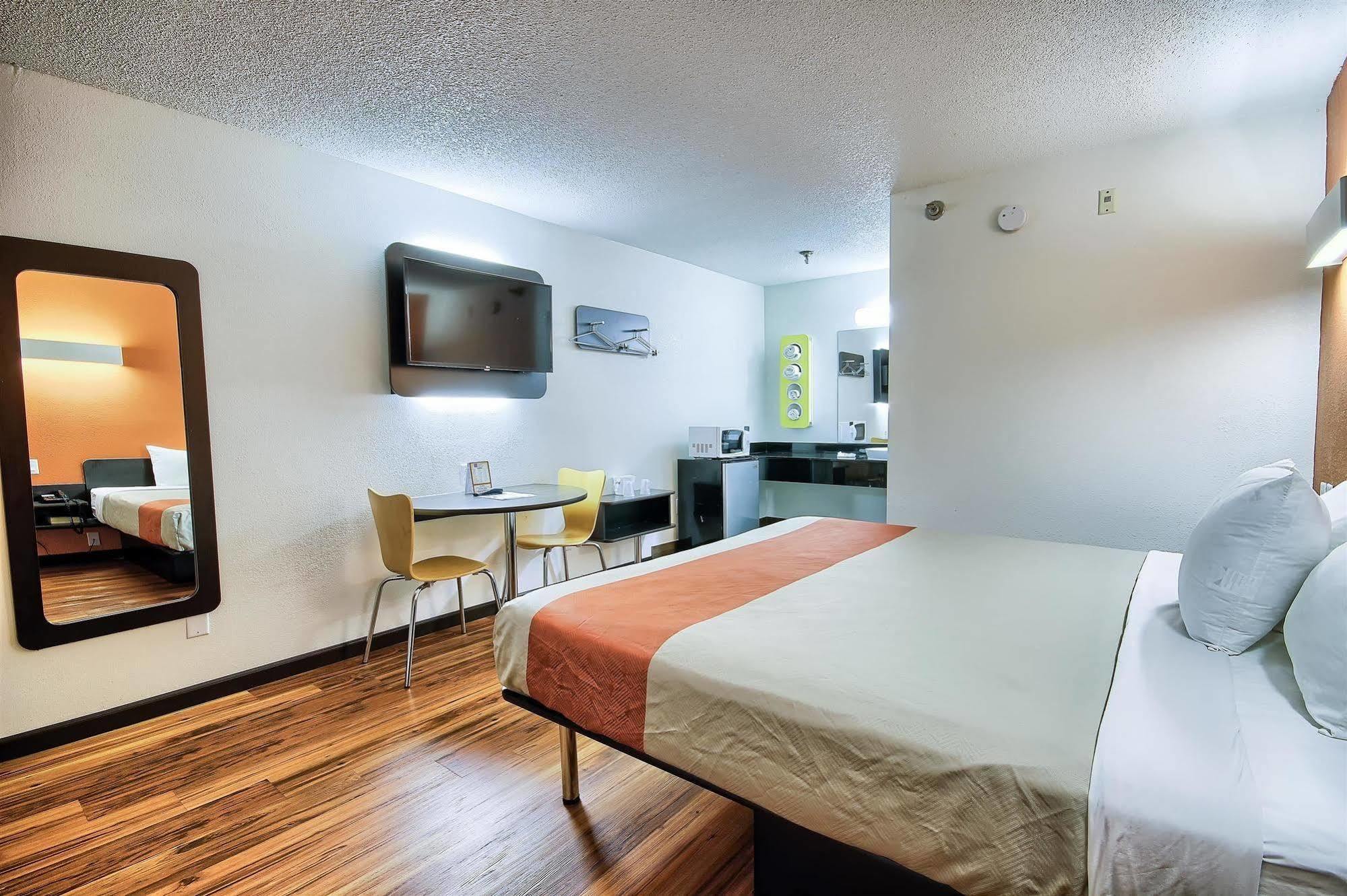 Motel 6-Columbus, Oh - West ภายนอก รูปภาพ